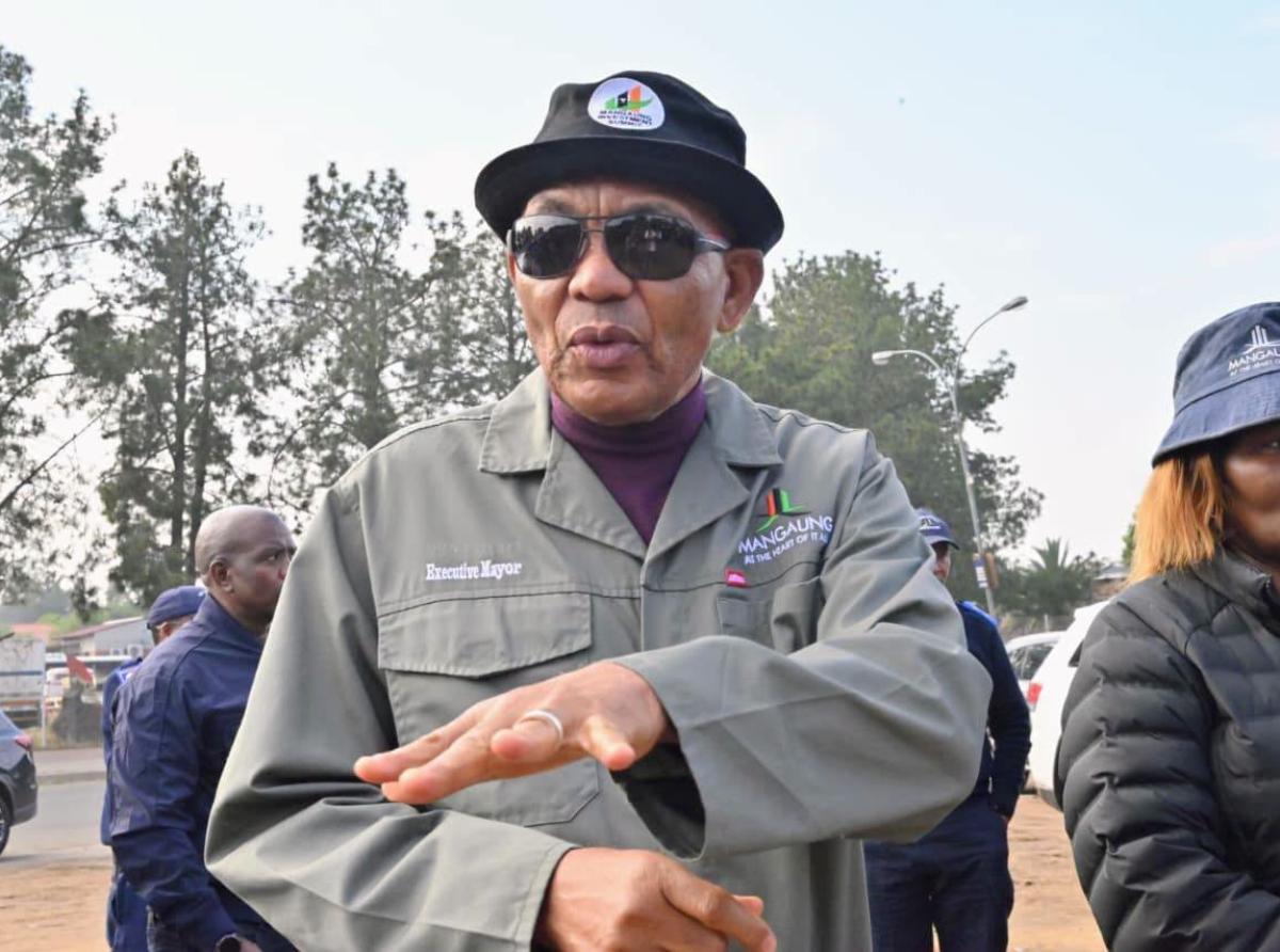Nthatisi leads service delivery drive in Ward 19